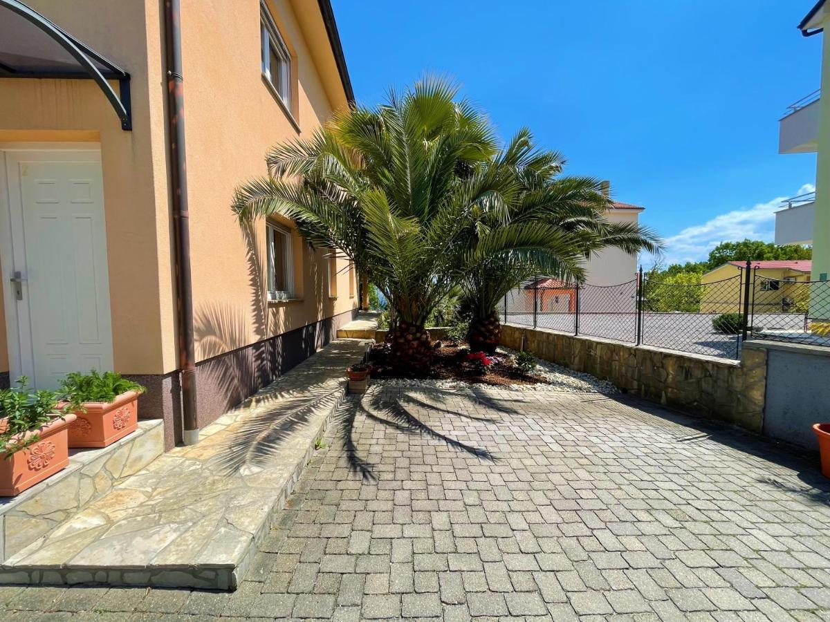 Grand Pool Apartment Ika-Opatija Ngoại thất bức ảnh
