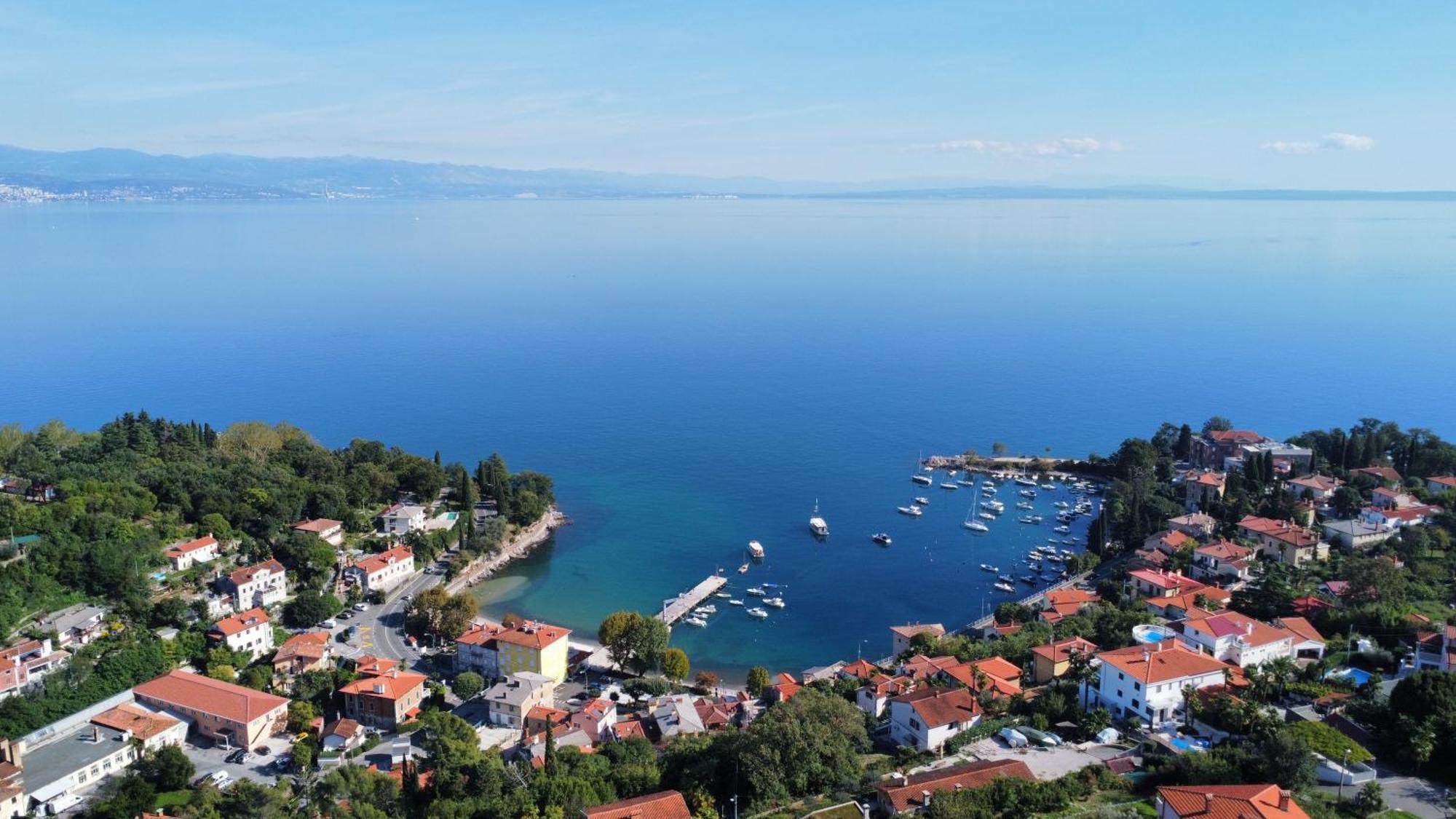 Grand Pool Apartment Ika-Opatija Ngoại thất bức ảnh