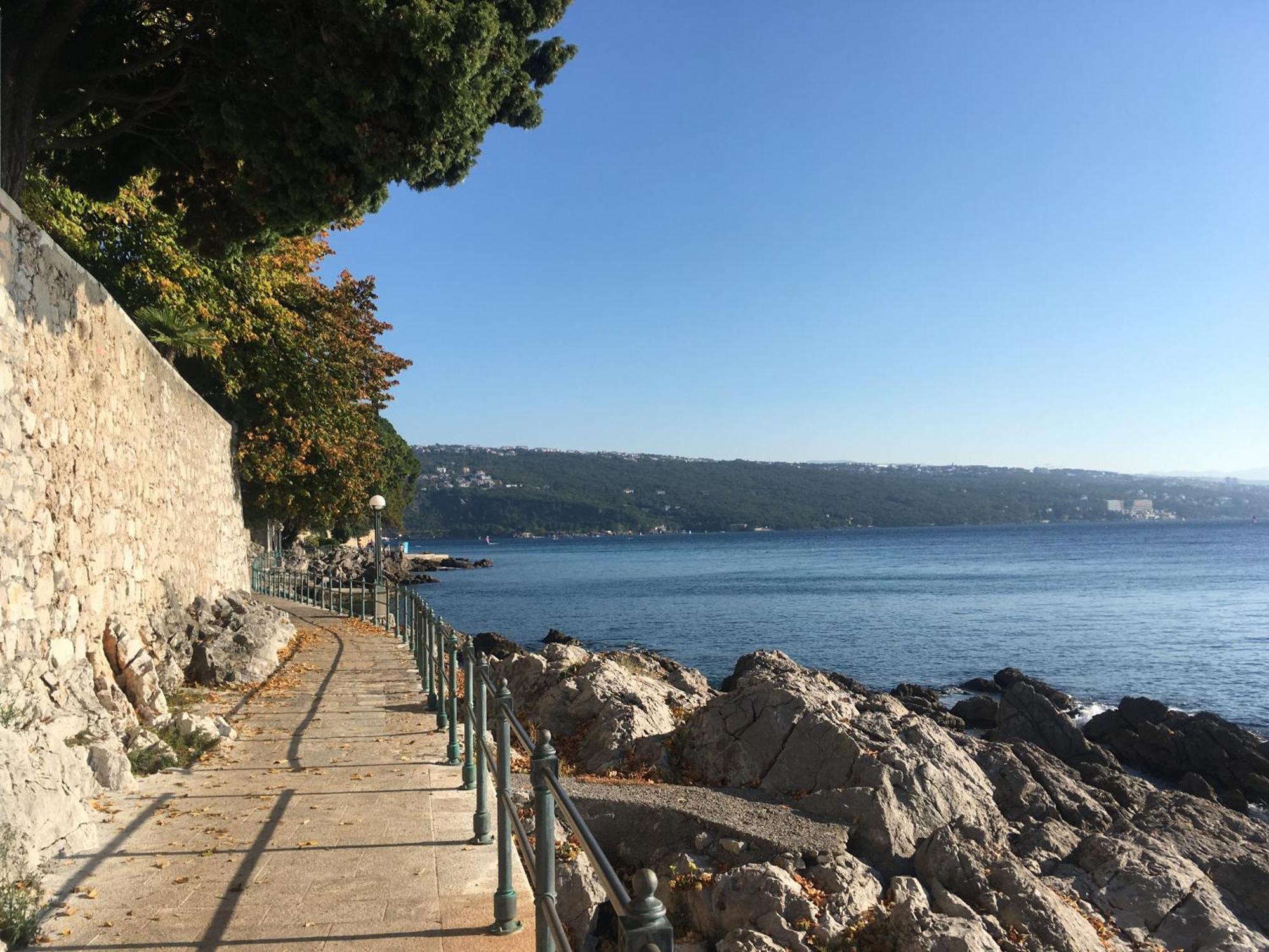 Grand Pool Apartment Ika-Opatija Ngoại thất bức ảnh