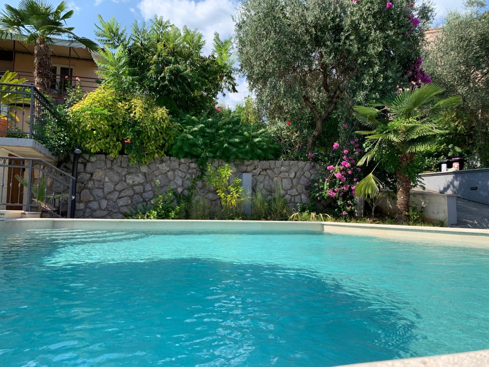 Grand Pool Apartment Ika-Opatija Ngoại thất bức ảnh